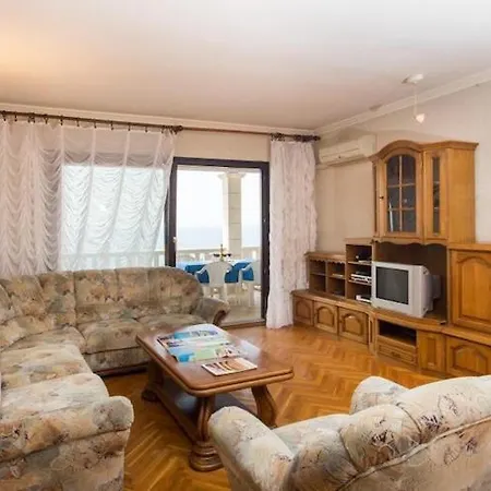 Three Bedroom With Balcony *
